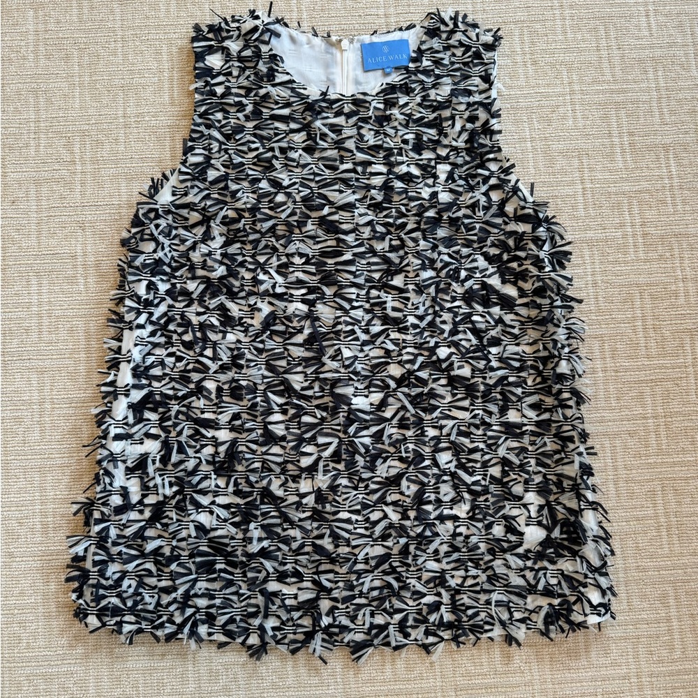 Alice Walk Long Top White and Black Fringe Size Medium